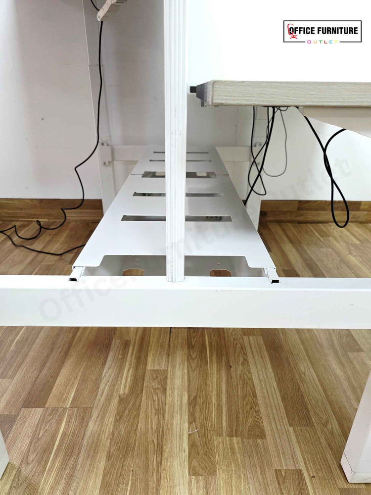 Dual Position Electric Height Adjustable Desk (160cm x 160cm)