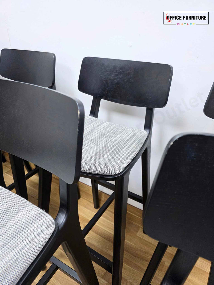 Frovi Scandi High Stool – Black Frame with Grey Upholstered Seat (Set of 10)