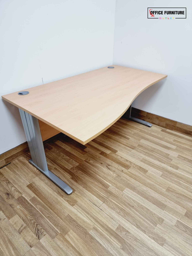 Brand New Beech Wave Desk (160cm X 100cm/80cm)