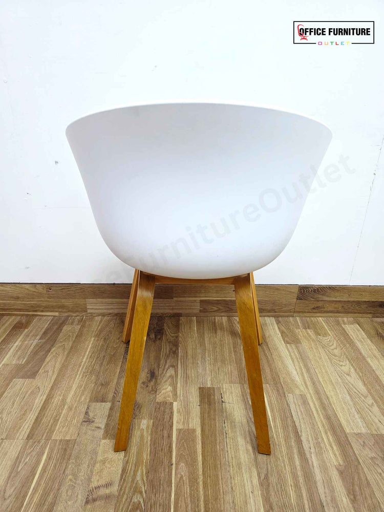 8-Person White Meeting Table with 8 x HAY About A Bucket Chairs