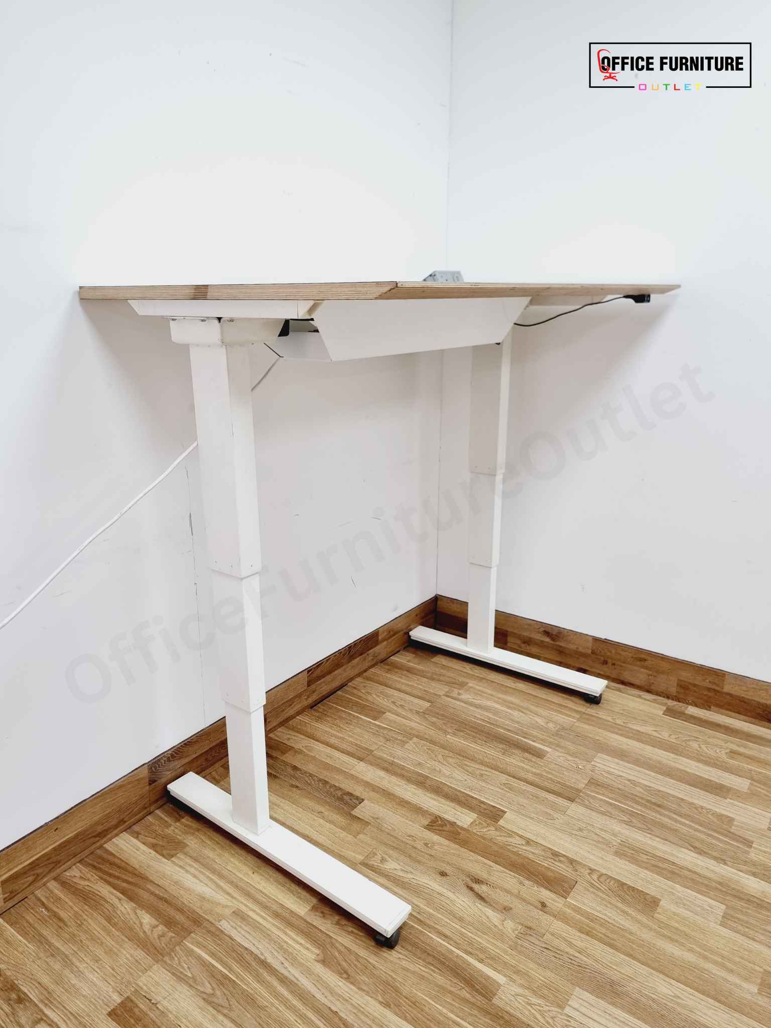 Height Adjustable Office Desk with Electric Extension Port (140cm x 80cm)