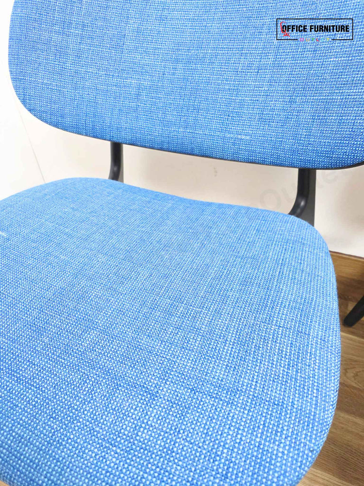 Set of 2 Blue Modus Reception Chairs