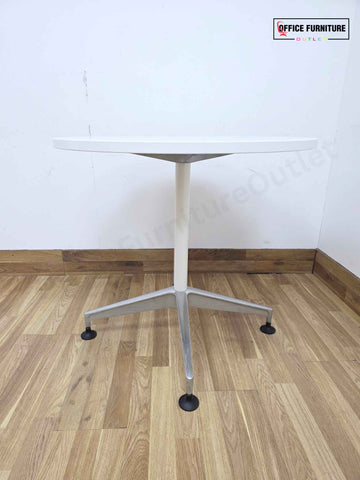 White Round Meeting Table – 80cm Diameter (2-Person Setup) (RT03)