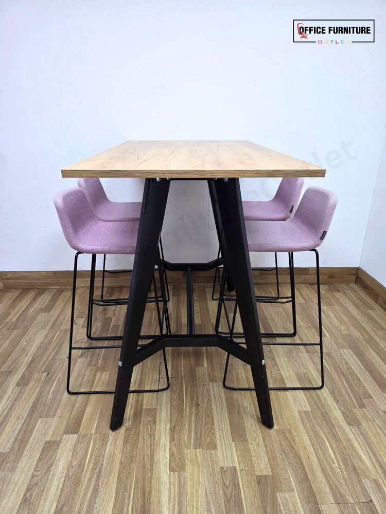 Workstories Hub Poseur High Bar Table with 4 Narbutas Pastel Pink Bar Stools