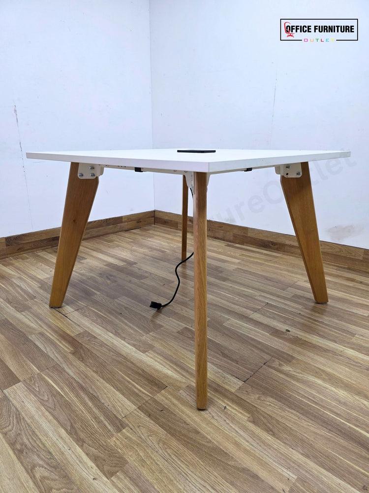 Workstories Hub Square Meeting Table