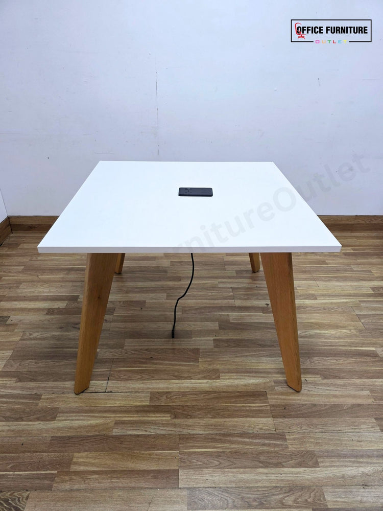 Workstories Hub Square Meeting Table