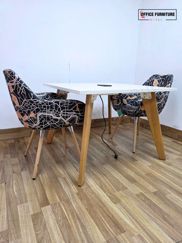 Workstories Hub Square Meeting Table with 2 Beige Retro Profim Chairs