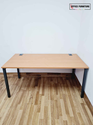 Straight Beech Desk (160cm X 80cm)