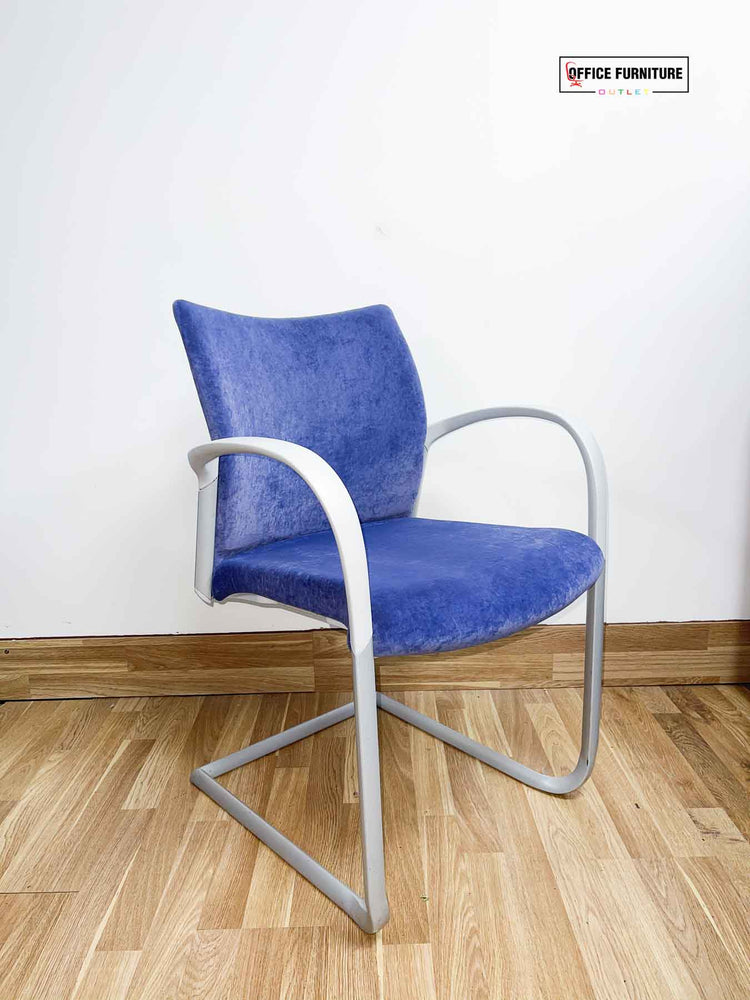 Senator Cantilever Meeting Room Chair