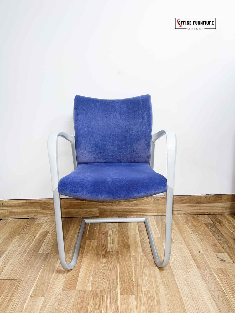 Senator Cantilever Meeting Room Chair